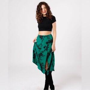 Band of the free NWT ETTA EMERALD FLORAL SPLIT MIDI SKIRT
